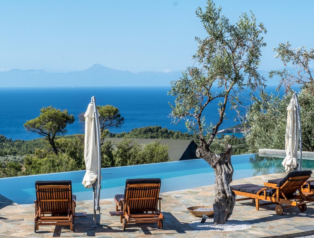 The Infinity 180 Luxury Suites Milia Dış mekan fotoğraf