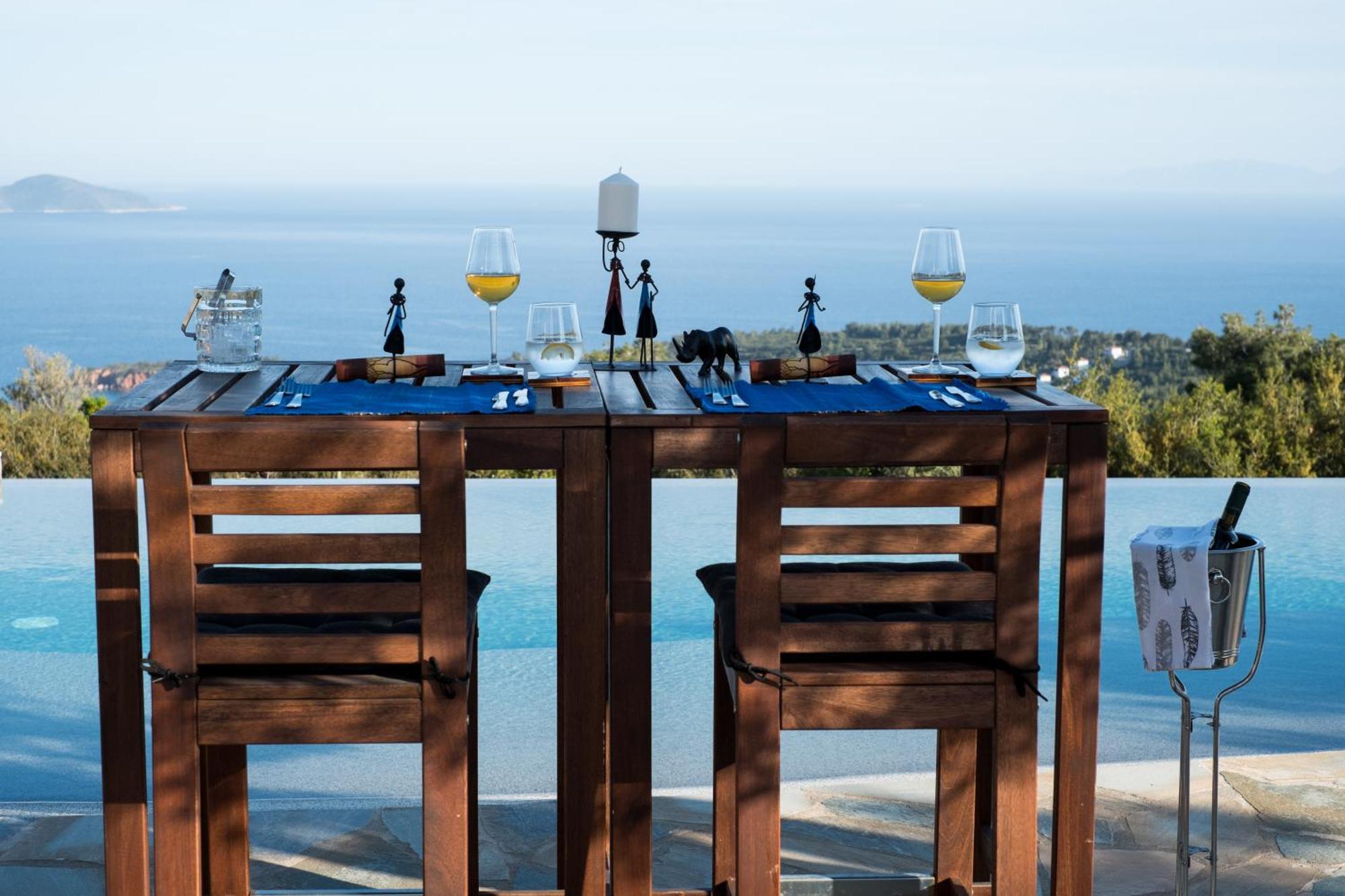 The Infinity 180 Luxury Suites Milia Dış mekan fotoğraf